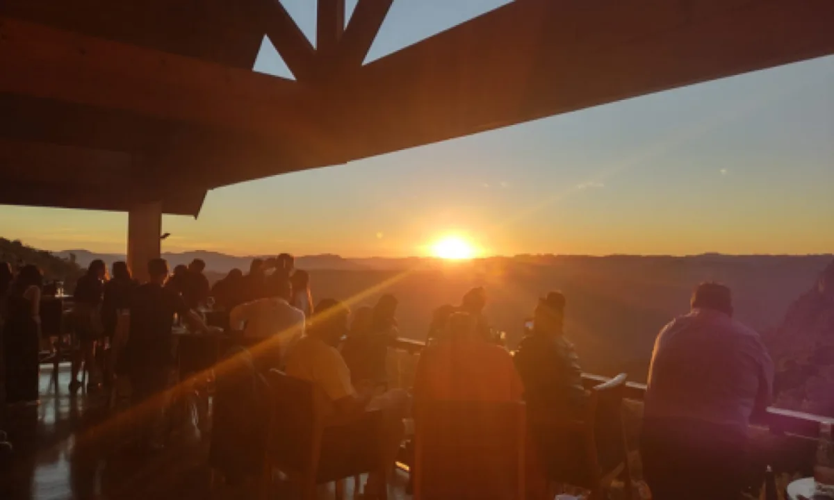 Pôr do Sol Olivas